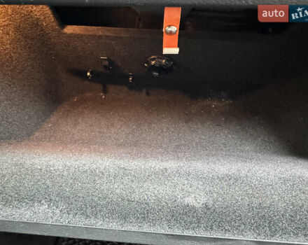 Чорний Фольксваген Пассат, об'ємом двигуна 1.97 л та пробігом 333 тис. км за 10500 $, фото 17 на Automoto.ua