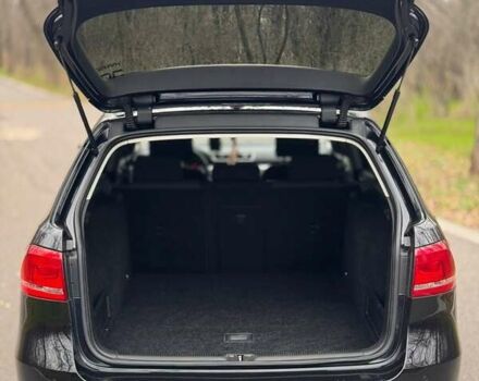 Черный Фольксваген Пассат, объемом двигателя 1.97 л и пробегом 350 тыс. км за 10200 $, фото 11 на Automoto.ua