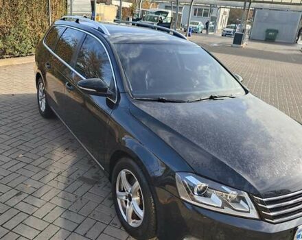 Черный Фольксваген Пассат, объемом двигателя 1.39 л и пробегом 300 тыс. км за 8000 $, фото 2 на Automoto.ua