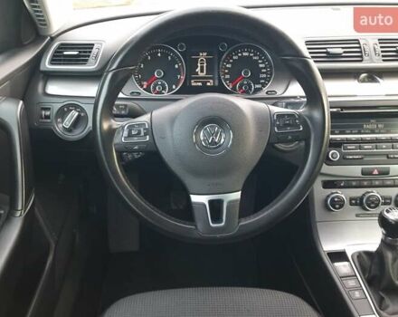 Черный Фольксваген Пассат, объемом двигателя 1.8 л и пробегом 165 тыс. км за 10799 $, фото 63 на Automoto.ua