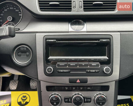 Черный Фольксваген Пассат, объемом двигателя 1.97 л и пробегом 250 тыс. км за 10000 $, фото 13 на Automoto.ua