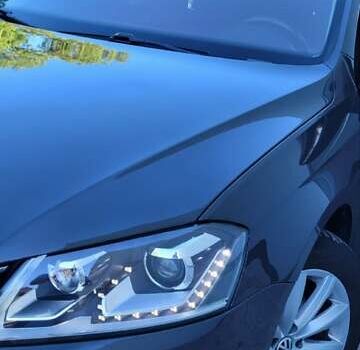 Чорний Фольксваген Пассат, об'ємом двигуна 2 л та пробігом 236 тис. км за 12900 $, фото 24 на Automoto.ua