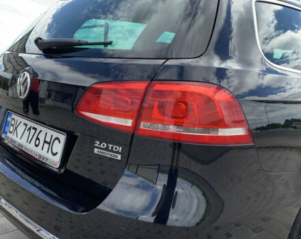 Чорний Фольксваген Пассат, об'ємом двигуна 2 л та пробігом 287 тис. км за 12500 $, фото 17 на Automoto.ua