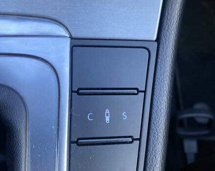 Чорний Фольксваген Пассат, об'ємом двигуна 2 л та пробігом 217 тис. км за 9999 $, фото 16 на Automoto.ua