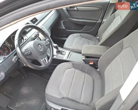 Черный Фольксваген Пассат, объемом двигателя 1.8 л и пробегом 191 тыс. км за 11300 $, фото 16 на Automoto.ua