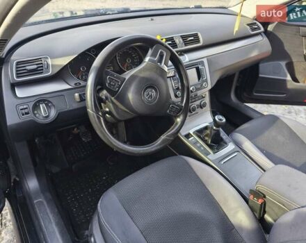 Чорний Фольксваген Пассат, об'ємом двигуна 1.6 л та пробігом 272 тис. км за 10200 $, фото 3 на Automoto.ua