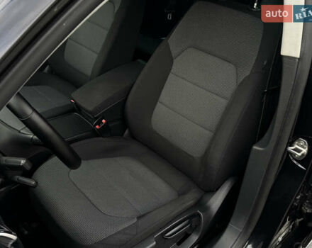 Чорний Фольксваген Пассат, об'ємом двигуна 2 л та пробігом 231 тис. км за 12500 $, фото 12 на Automoto.ua