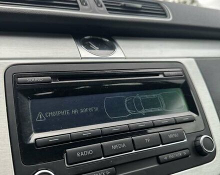 Черный Фольксваген Пассат, объемом двигателя 1.6 л и пробегом 245 тыс. км за 11999 $, фото 30 на Automoto.ua