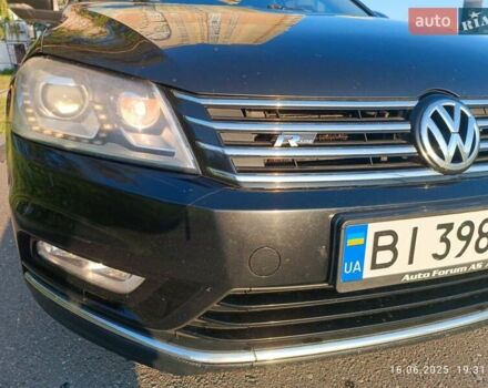 Черный Фольксваген Пассат, объемом двигателя 1.6 л и пробегом 257 тыс. км за 9200 $, фото 5 на Automoto.ua