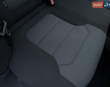 Черный Фольксваген Пассат, объемом двигателя 1.6 л и пробегом 213 тыс. км за 11900 $, фото 79 на Automoto.ua