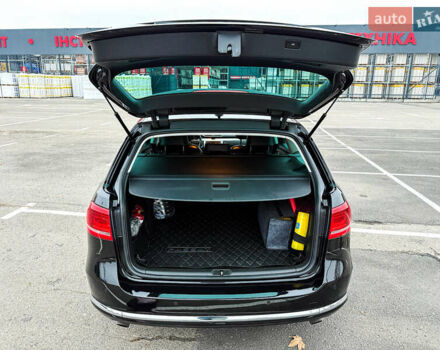 Черный Фольксваген Пассат, объемом двигателя 1.97 л и пробегом 276 тыс. км за 12000 $, фото 27 на Automoto.ua