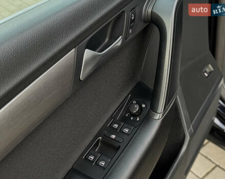 Черный Фольксваген Пассат, объемом двигателя 1.6 л и пробегом 213 тыс. км за 11900 $, фото 33 на Automoto.ua