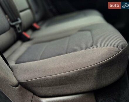 Черный Фольксваген Пассат, объемом двигателя 1.6 л и пробегом 195 тыс. км за 9700 $, фото 63 на Automoto.ua