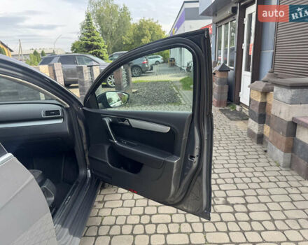 Чорний Фольксваген Пассат, об'ємом двигуна 1.97 л та пробігом 378 тис. км за 11700 $, фото 9 на Automoto.ua