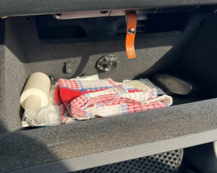 Чорний Фольксваген Пассат, об'ємом двигуна 1.6 л та пробігом 265 тис. км за 11600 $, фото 16 на Automoto.ua