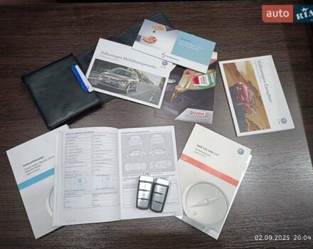 Черный Фольксваген Пассат, объемом двигателя 1.6 л и пробегом 270 тыс. км за 11000 $, фото 25 на Automoto.ua