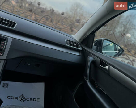 Черный Фольксваген Пассат, объемом двигателя 1.6 л и пробегом 213 тыс. км за 11900 $, фото 72 на Automoto.ua