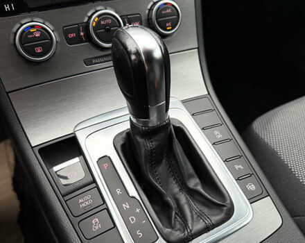 Чорний Фольксваген Пассат, об'ємом двигуна 2 л та пробігом 230 тис. км за 12300 $, фото 27 на Automoto.ua