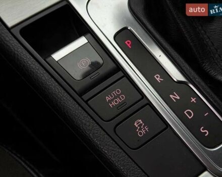 Чорний Фольксваген Пассат, об'ємом двигуна 2 л та пробігом 283 тис. км за 11300 $, фото 52 на Automoto.ua