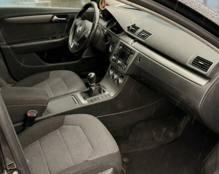 Чорний Фольксваген Пассат, об'ємом двигуна 1.97 л та пробігом 280 тис. км за 10700 $, фото 14 на Automoto.ua