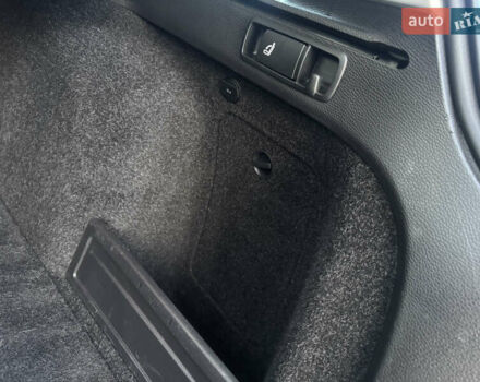 Черный Фольксваген Пассат, объемом двигателя 1.6 л и пробегом 213 тыс. км за 11900 $, фото 91 на Automoto.ua