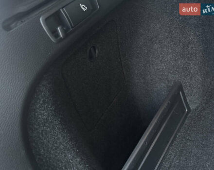 Черный Фольксваген Пассат, объемом двигателя 1.6 л и пробегом 213 тыс. км за 11900 $, фото 92 на Automoto.ua