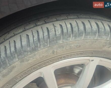 Черный Фольксваген Пассат, объемом двигателя 1.97 л и пробегом 294 тыс. км за 12000 $, фото 1 на Automoto.ua