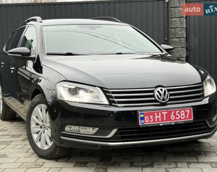 Чорний Фольксваген Пассат, об'ємом двигуна 2 л та пробігом 230 тис. км за 12300 $, фото 4 на Automoto.ua