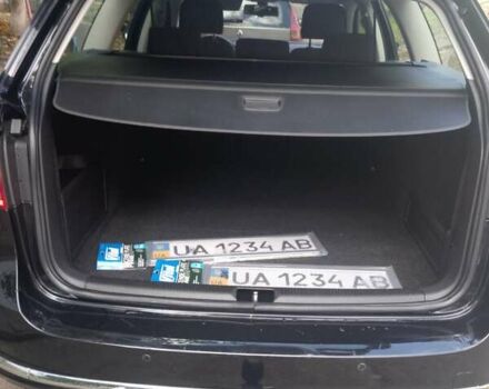 Черный Фольксваген Пассат, объемом двигателя 1.6 л и пробегом 228 тыс. км за 14000 $, фото 4 на Automoto.ua