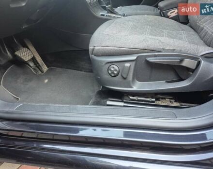 Черный Фольксваген Пассат, объемом двигателя 1.97 л и пробегом 294 тыс. км за 12000 $, фото 12 на Automoto.ua