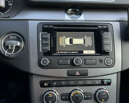 Чорний Фольксваген Пассат, об'ємом двигуна 2 л та пробігом 244 тис. км за 12550 $, фото 78 на Automoto.ua