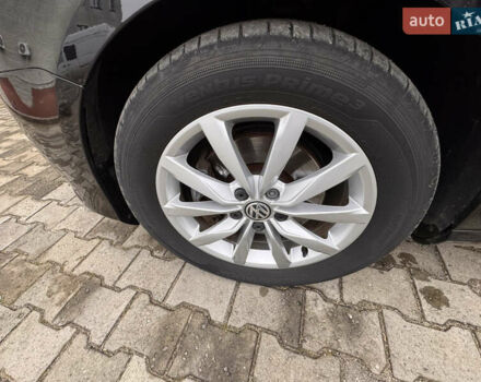 Черный Фольксваген Пассат, объемом двигателя 1.97 л и пробегом 299 тыс. км за 10800 $, фото 9 на Automoto.ua