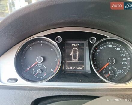 Черный Фольксваген Пассат, объемом двигателя 1.6 л и пробегом 257 тыс. км за 9200 $, фото 12 на Automoto.ua