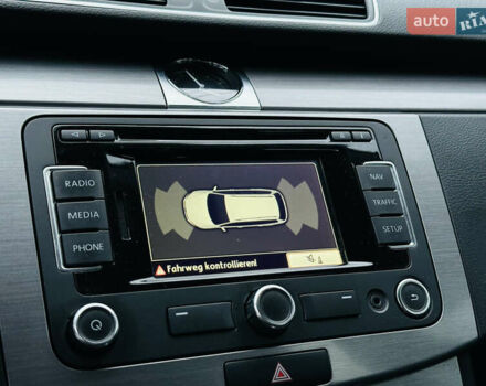 Чорний Фольксваген Пассат, об'ємом двигуна 2 л та пробігом 190 тис. км за 11500 $, фото 31 на Automoto.ua