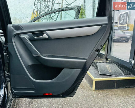 Чорний Фольксваген Пассат, об'ємом двигуна 2 л та пробігом 190 тис. км за 11500 $, фото 22 на Automoto.ua