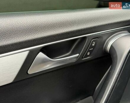 Чорний Фольксваген Пассат, об'ємом двигуна 2 л та пробігом 283 тис. км за 11300 $, фото 34 на Automoto.ua