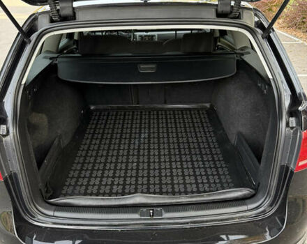 Черный Фольксваген Пассат, объемом двигателя 2 л и пробегом 243 тыс. км за 12500 $, фото 12 на Automoto.ua