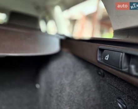 Черный Фольксваген Пассат, объемом двигателя 1.6 л и пробегом 195 тыс. км за 9700 $, фото 39 на Automoto.ua