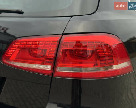 Чорний Фольксваген Пассат, об'ємом двигуна 2 л та пробігом 249 тис. км за 13200 $, фото 19 на Automoto.ua