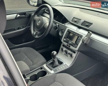 Черный Фольксваген Пассат, объемом двигателя 2 л и пробегом 336 тыс. км за 9990 $, фото 24 на Automoto.ua