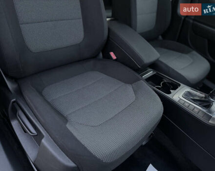 Черный Фольксваген Пассат, объемом двигателя 1.6 л и пробегом 213 тыс. км за 11900 $, фото 65 на Automoto.ua