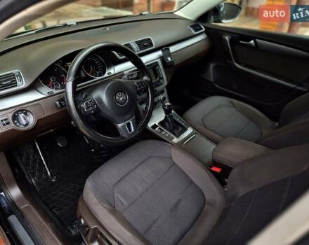 Черный Фольксваген Пассат, объемом двигателя 1.6 л и пробегом 195 тыс. км за 9700 $, фото 48 на Automoto.ua