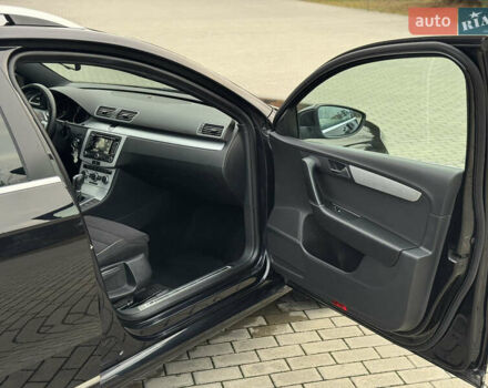 Чорний Фольксваген Пассат, об'ємом двигуна 2 л та пробігом 249 тис. км за 13200 $, фото 60 на Automoto.ua