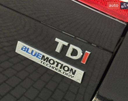 Черный Фольксваген Пассат, объемом двигателя 1.6 л и пробегом 213 тыс. км за 11900 $, фото 26 на Automoto.ua