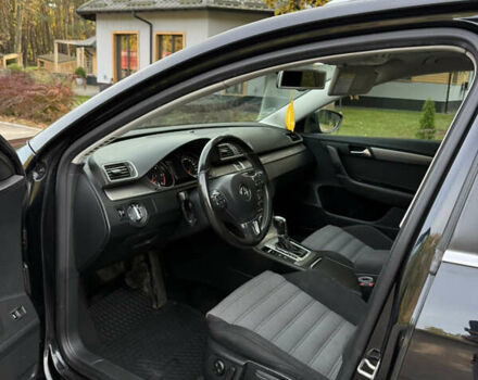 Черный Фольксваген Пассат, объемом двигателя 2 л и пробегом 243 тыс. км за 12500 $, фото 11 на Automoto.ua