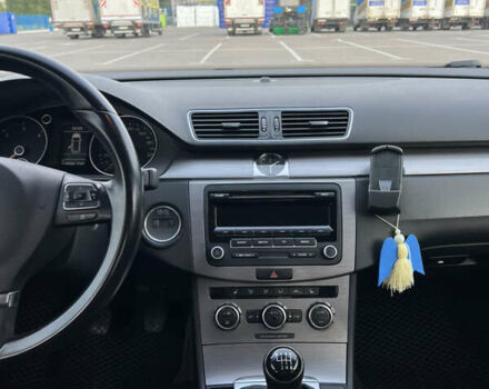 Чорний Фольксваген Пассат, об'ємом двигуна 1.6 л та пробігом 265 тис. км за 11600 $, фото 13 на Automoto.ua