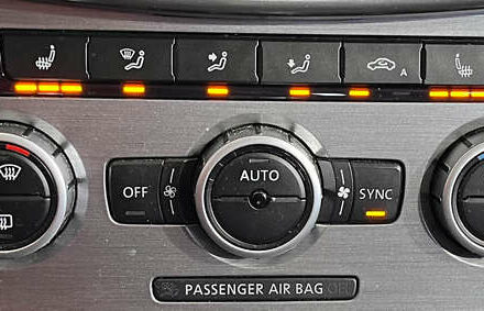 Чорний Фольксваген Пассат, об'ємом двигуна 1.97 л та пробігом 321 тис. км за 10750 $, фото 14 на Automoto.ua