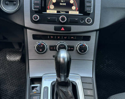 Черный Фольксваген Пассат, объемом двигателя 1.97 л и пробегом 300 тыс. км за 11800 $, фото 14 на Automoto.ua