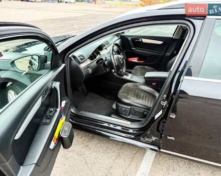 Черный Фольксваген Пассат, объемом двигателя 1.97 л и пробегом 276 тыс. км за 12000 $, фото 19 на Automoto.ua