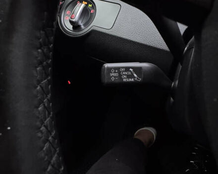 Черный Фольксваген Пассат, объемом двигателя 1.97 л и пробегом 299 тыс. км за 10800 $, фото 26 на Automoto.ua